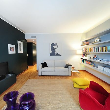Urban District Apartments - Milan Isola Exclusive 1Br Buitenkant foto