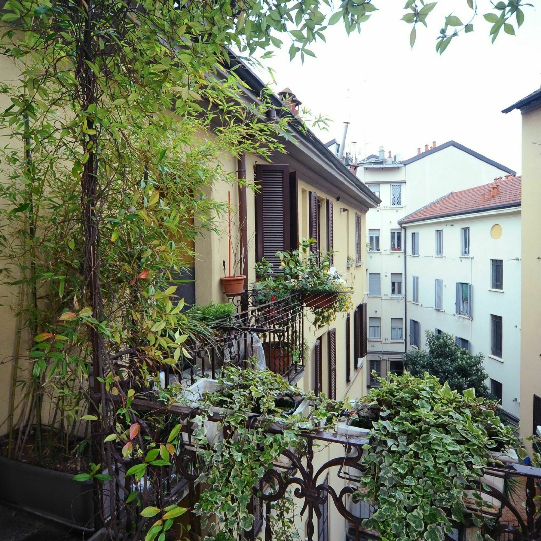 Urban District Apartments - Milan Isola Exclusive 1Br Buitenkant foto